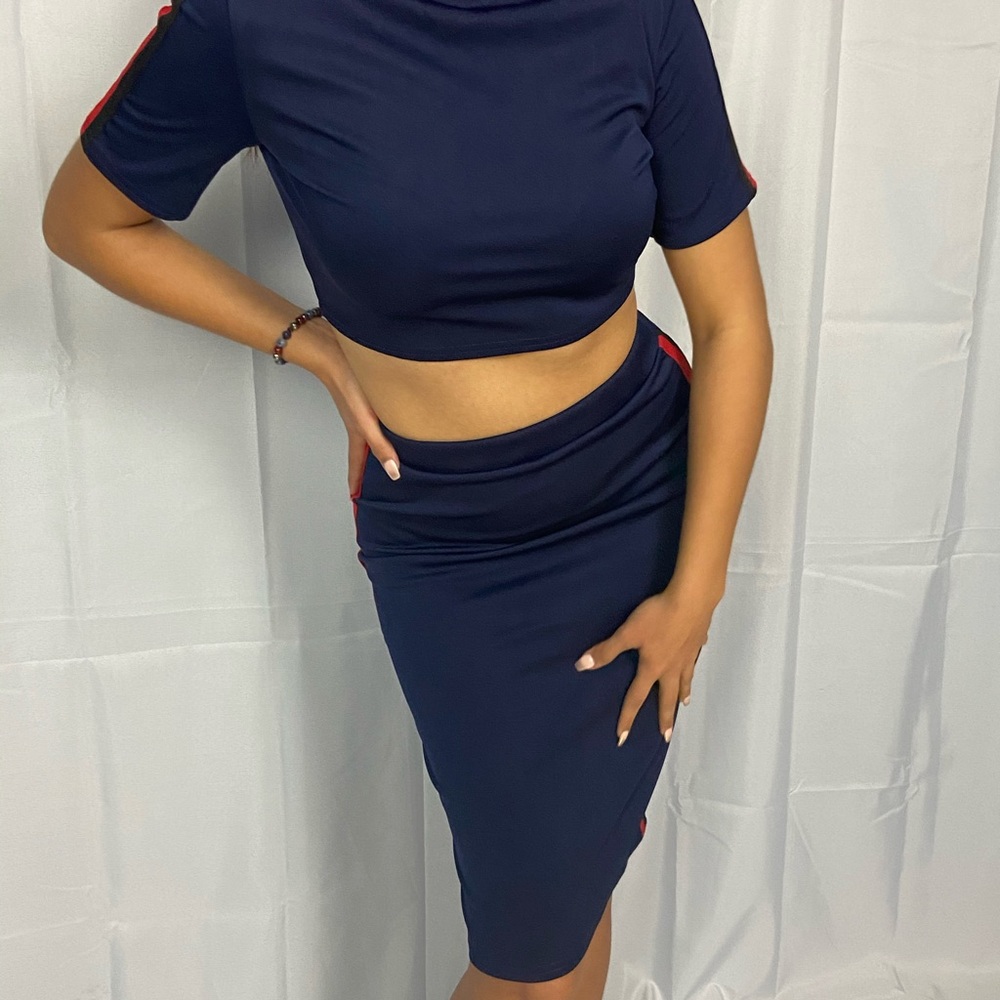 Two piece in navy blue